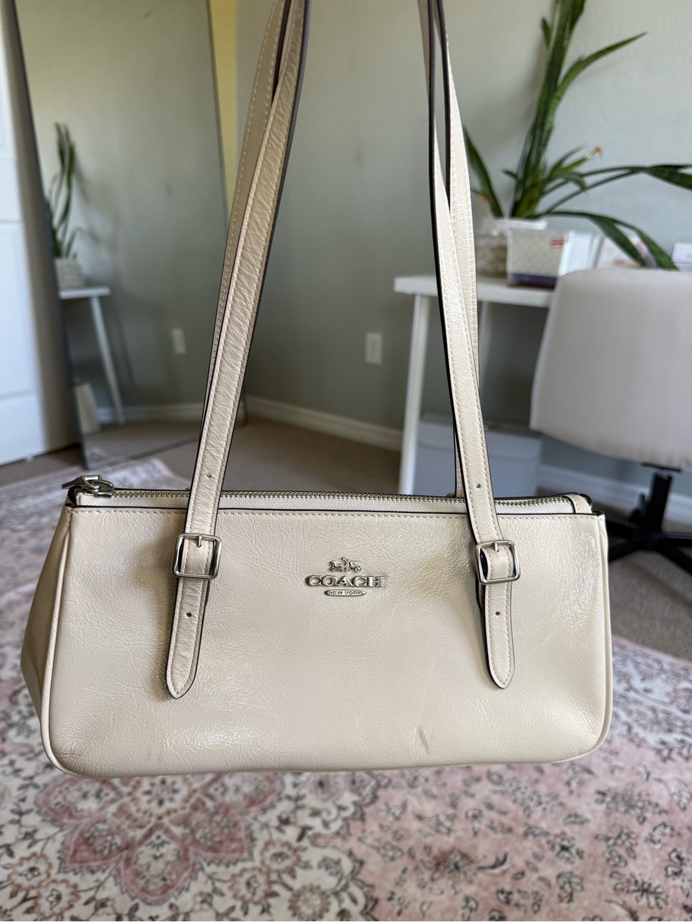 Coach Asher shoulder bag Cream Leather Double-Strap  with Silver Hardware - Picture 8 of 8